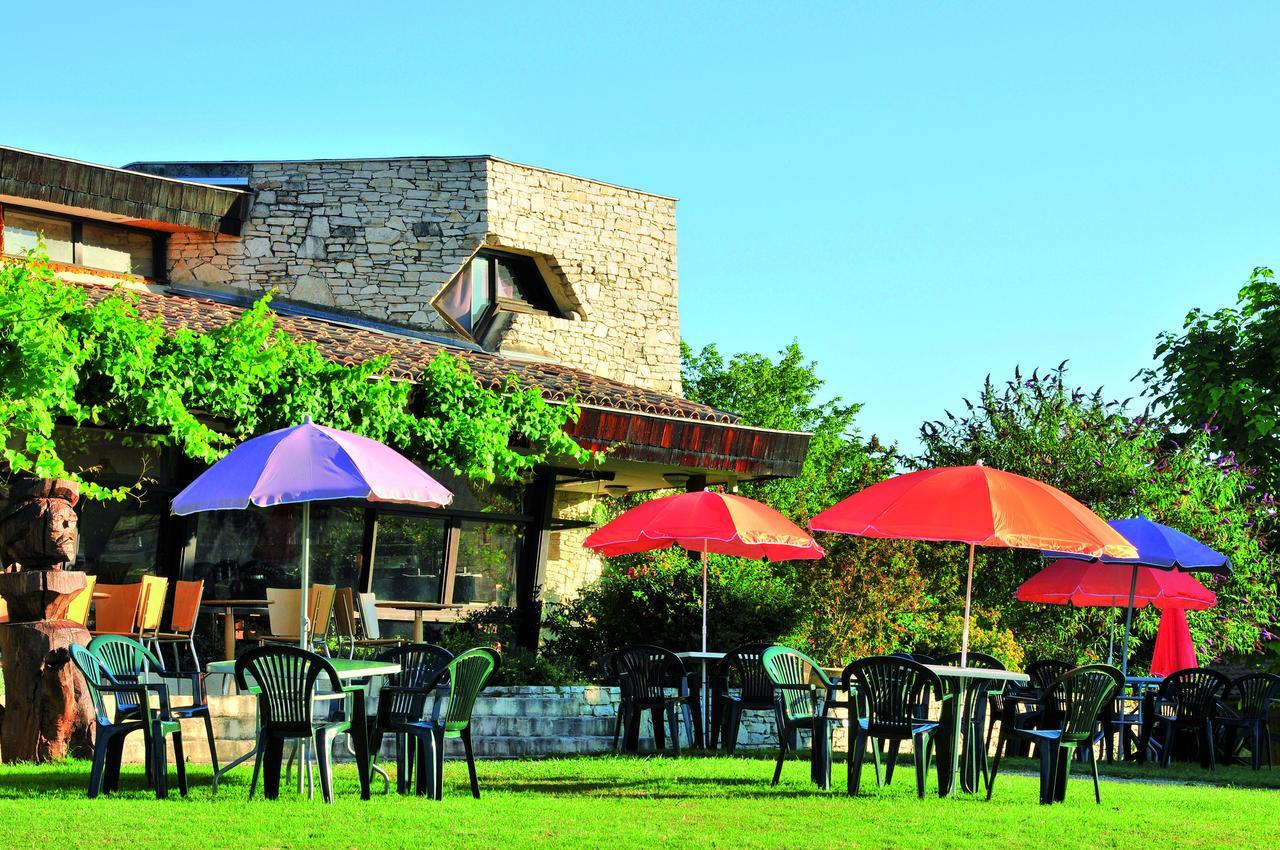 Vtf Le Domaine Du Peyrichoux Hotel Singleyrac Buitenkant foto