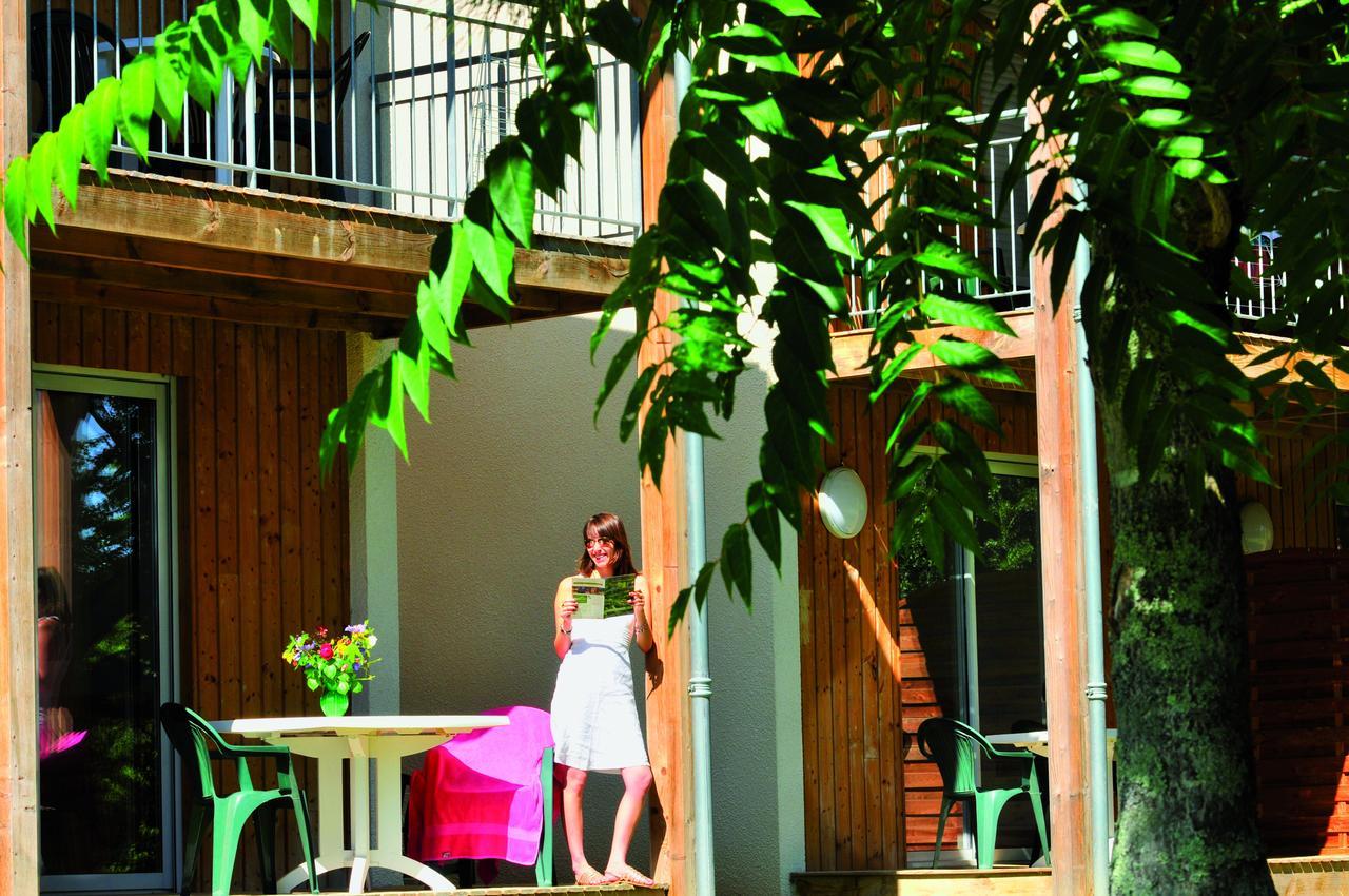 Vtf Le Domaine Du Peyrichoux Hotel Singleyrac Buitenkant foto
